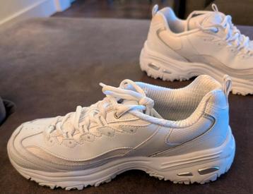Skechers sneakers  maat 40- weinig gedragen beschikbaar voor biedingen