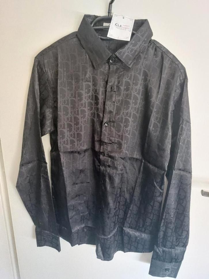 2 Satijnen Overhemden - Wit & Zwart - Maat S, Kleding | Heren, Overhemden, Nieuw, Halswijdte 38 (S) of kleiner, Wit, Ophalen of Verzenden