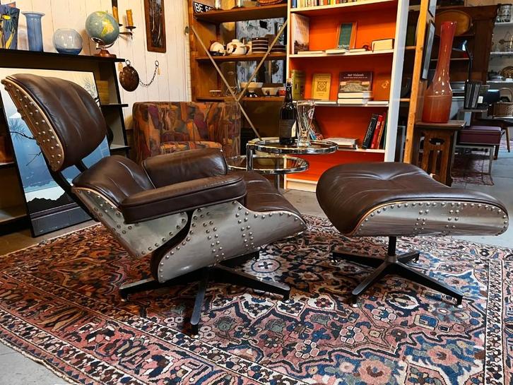 6) Eames style leren fauteuil, Huis en Inrichting, Fauteuils, Gebruikt, 50 tot 75 cm, 75 tot 100 cm, Ophalen