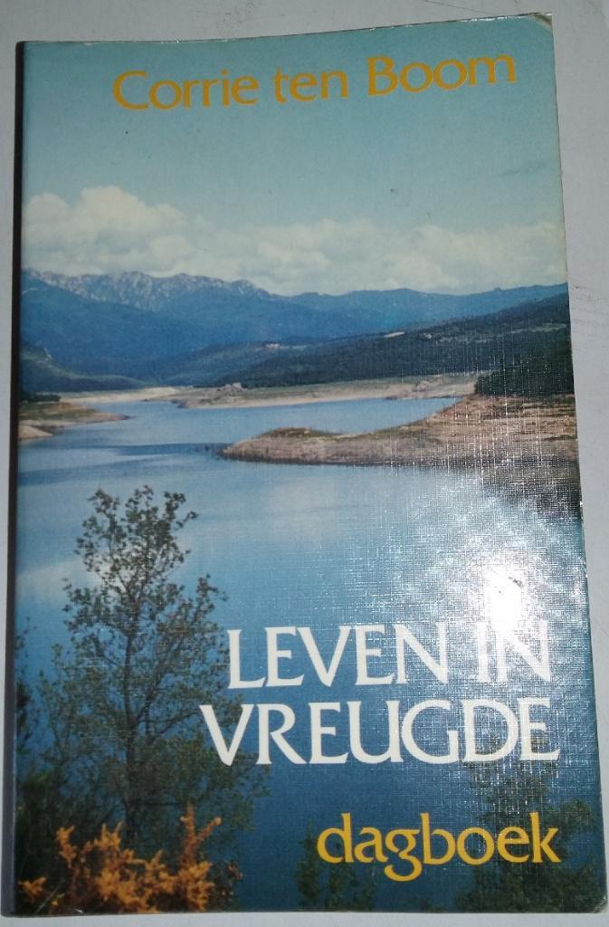 Leven in vreugde / Corrie ten Boom (dagboek)., Boeken, Godsdienst en Theologie, Zo goed als nieuw, Christendom | Protestants, Ophalen of Verzenden