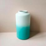 Puntgave turquoise HEMA dipdye vaas / bloemenvaas, Blauw, Aardewerk of Porselein, Ophalen of Verzenden, Zo goed als nieuw