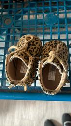 Schoentjes / slofjes 6 - 12 maanden, Kinderen en Baby's, Babykleding | Schoentjes en Sokjes, Schoentjes, Meisje, Ophalen of Verzenden