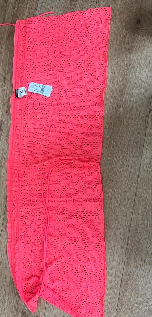 Omslagdoek maat m of l sarong nieuw, Kleding | Dames, Badmode en Zwemkleding, Zo goed als nieuw, Overige typen, Verzenden