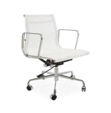 Classic bureau 117 beschikbaar voor biedingen