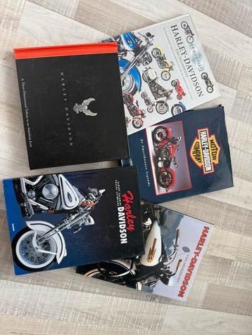 5 st Harley Davidson boeken. beschikbaar voor biedingen