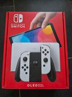 Complete set Nintendo Switch OLED wit alles is als nieuw!, Avontuur en Actie, Ophalen of Verzenden, Zo goed als nieuw, Eén computer