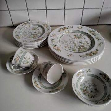 Royal doulton tonkin servies beschikbaar voor biedingen