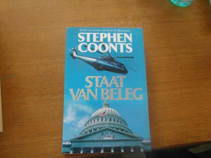 Staat van beleg (stephen coonts ), Boeken, Thrillers, Zo goed als nieuw, Ophalen of Verzenden