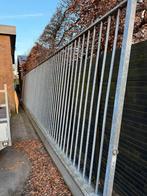 Schuifpoort vrijdragend 9 meter vrije doorgang, Tuin en Terras, Tuinhekken en Hekwerk, Met poort, Gebruikt, IJzer, Spijlenhekwerk