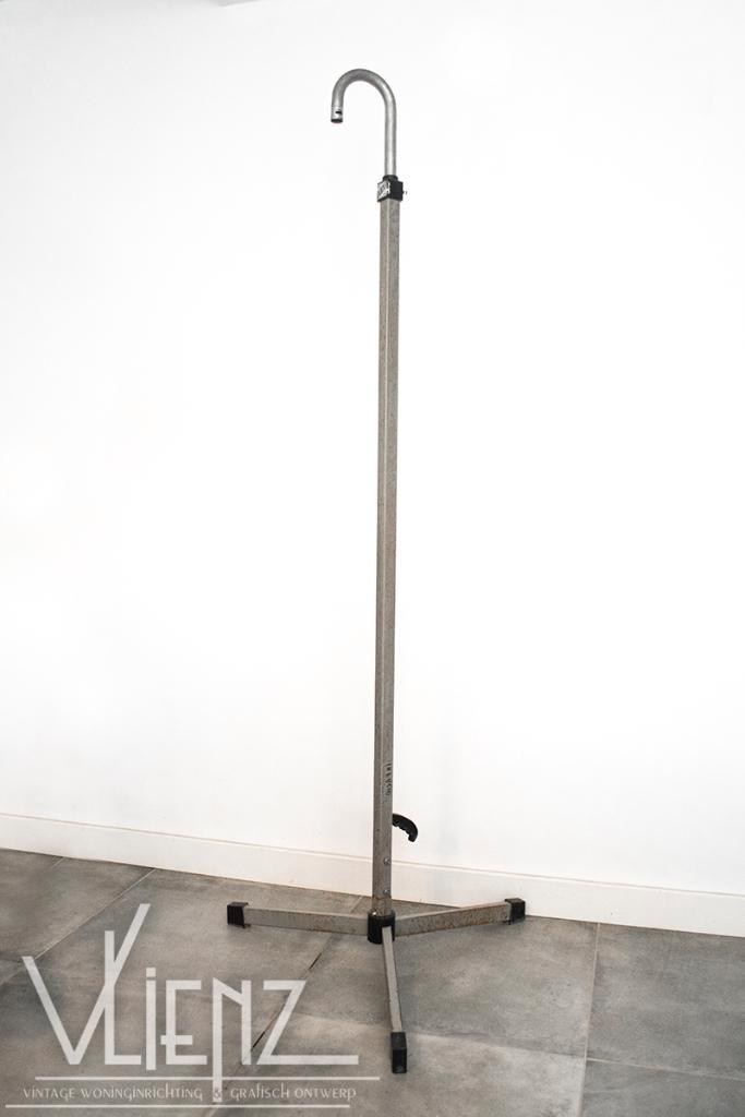 Vintage IVAC standaard houder schoolkaarten schoolplaten, Antiek en Kunst, Antiek | Schoolplaten, Overige thema's, Ophalen