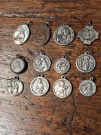 12 relikwie medailles, Ophalen of Verzenden