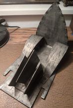 Gehamerde brieven houder Amsterdamse school vd. Byl? 1929, Antiek en Kunst, Antiek | Woonaccessoires, Ophalen of Verzenden