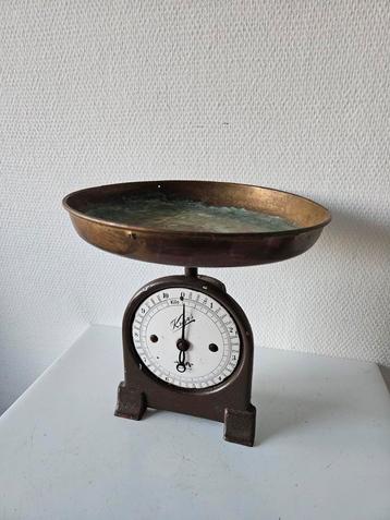 Vintage Keukenweegschaal Krups beschikbaar voor biedingen