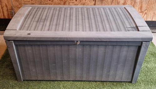 Mooie ruime keter kussen opbergbox ️, Tuin en Terras, Bergingen en Tuinkasten, Gebruikt, Kunststof, Ophalen