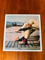 Vintage foto kleur uit 1973 Schoenen op een Houten Dek, Ophalen of Verzenden