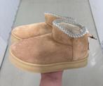 Laarzen voor dames - maat 38, Ophalen of Verzenden, Nieuw, Beige