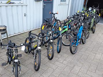 Tweedehands fietsen te koop beschikbaar voor biedingen