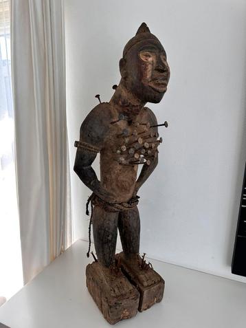 TOP Bakongo Vili  Nkisi Nkondi fetisj collectie Antropoloog  beschikbaar voor biedingen