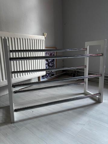 Uitschuifbaar Schoenenrek - Zo Goed Als Nieuw! beschikbaar voor biedingen