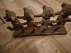 4 dansende beren, Ophalen
