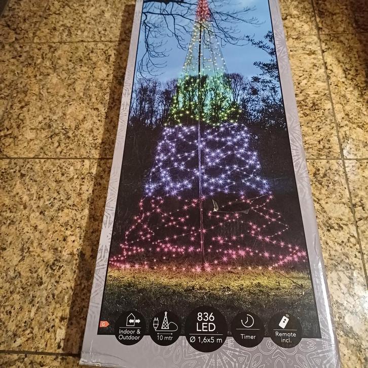 Kerstboom Verlichting - 5m - Nieuw met Frame & Timer/twinke!, Tuin en Terras, Buitenverlichting, Nieuw, Overige typen, Kunststof