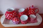 Compleet Serviesset met rode stippen, Ophalen, Keramiek, Zo goed als nieuw, Overige stijlen