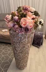 Vaas met bloemstuk, Ophalen of Verzenden, Zo goed als nieuw