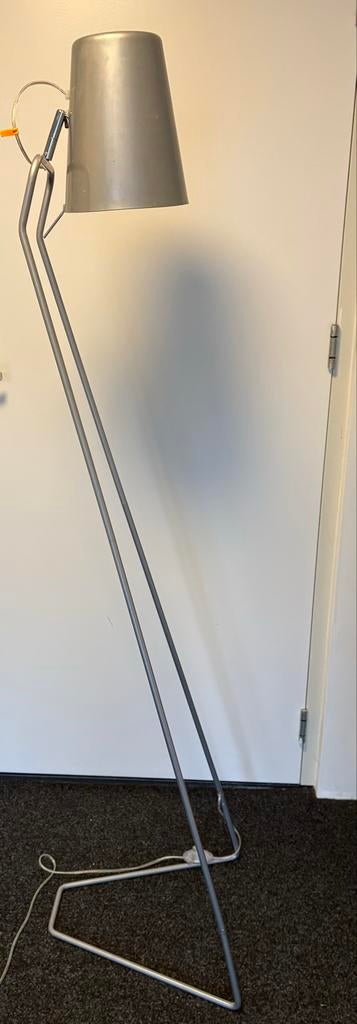 Leitmotiv Vloerlamp - 170 cm hoog, Huis en Inrichting, Ophalen, Gebruikt, Metaal, 150 tot 200 cm