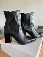 Jonak Perline enkellaarsje van leer maat 40, Kleding | Dames, Schoenen, Zwart, Lage of Enkellaarzen, Ophalen of Verzenden, Jonak