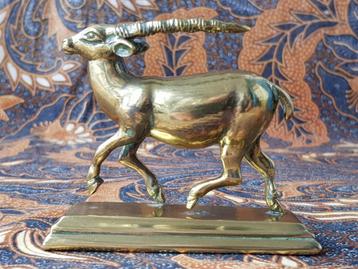 Mooi antiek beeldje uit Engeland van een antilope 9,7 cm. beschikbaar voor biedingen