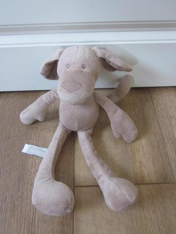 Zeeman superzacht bruin pluche hond knuffel slungelbenen-arm beschikbaar voor biedingen