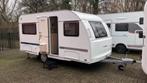Adria Aviva 442 PY 3270 euro korting, Caravans en Kamperen, Caravans, Overige typen, Schokbreker, Adria, 4 tot 5 meter