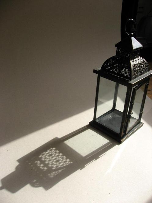 Mooi en decoratief windlicht met ophangring, Antiek en Kunst, Antiek | Woonaccessoires, Ophalen of Verzenden