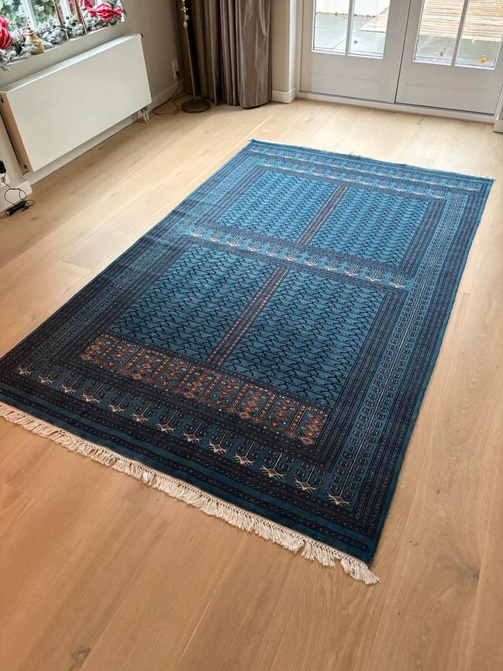 Nieuw vloerkleed uit India, Huis en Inrichting, Stoffering | Tapijten en Kleden, Nieuw, 150 tot 200 cm, 200 cm of meer, Rechthoekig