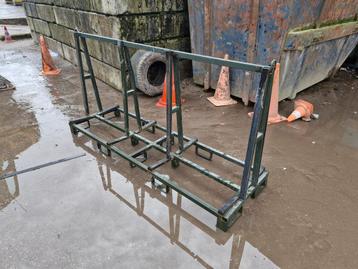 Glas hout bok stellage ijzeren stelling beschikbaar voor biedingen