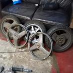 2 Velgen van peugeot fox. En 3 van scooters., Ophalen of Verzenden, Zo goed als nieuw, Blok