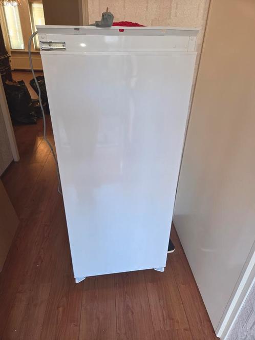 Inbouw Koelkast met vriesvak Inventum, Witgoed en Apparatuur, Koelkasten en IJskasten, Zo goed als nieuw, Met vriesvak, 45 tot 60 cm