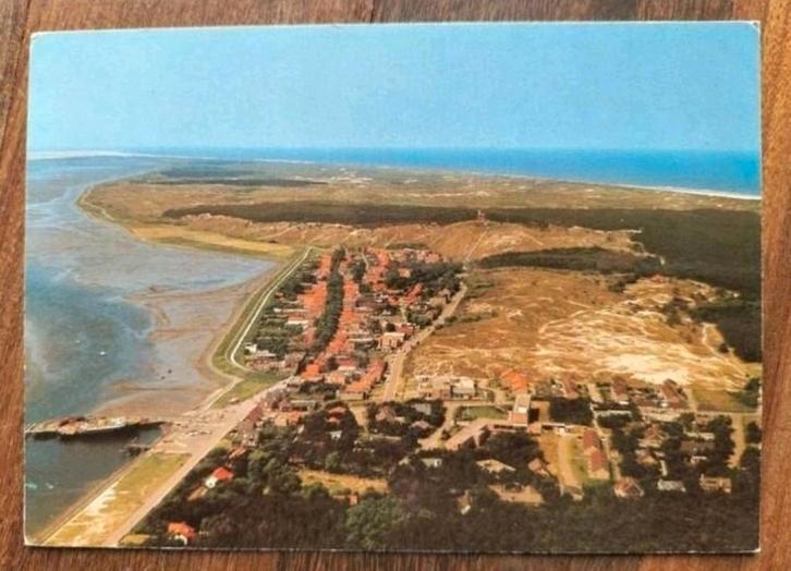 Vlieland Panorama (Aerophoto Eelde, luchtfoto, Waddeneiland), Verzamelen, Ansichtkaarten | Nederland, Gelopen, Waddeneilanden