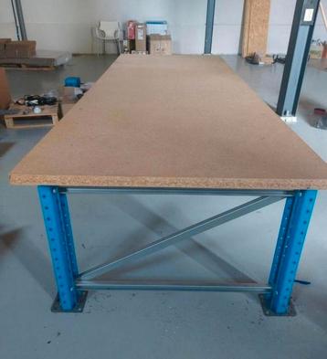 Stevige Werktafel, inpaktafel met Metal Onderstel 270x105x75 beschikbaar voor biedingen