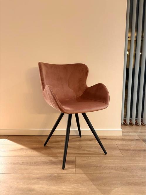 Eetkamerstoel velvet roze nieuw uit voorraad, Huis en Inrichting, Stoelen, Nieuw, Vijf, Zes of meer stoelen, Metaal, Stof, Overige kleuren