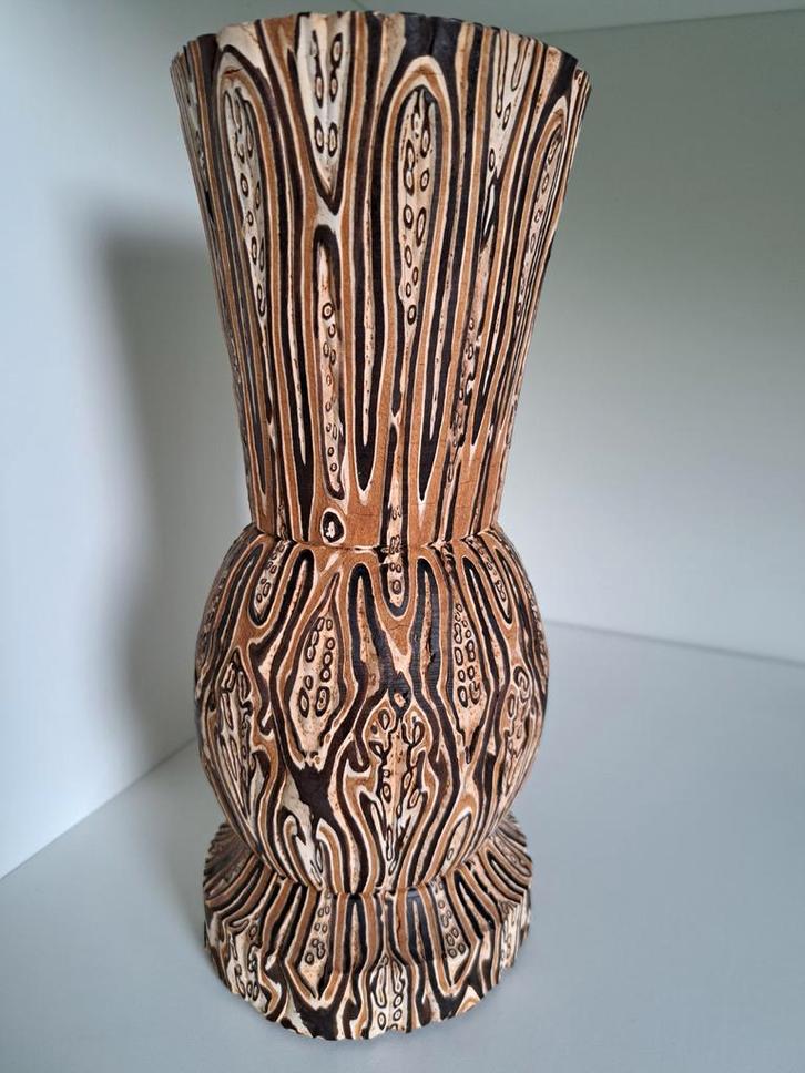 Nw.Zeelands PONGA HOUTEN VAAS Handwerk van Mamaku-boomvaren, Antiek en Kunst, Kunst | Beelden en Houtsnijwerken, Ophalen of Verzenden