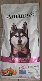 2 zakken brokken Amanova sensitive Salmon zalm hond, Dieren en Toebehoren, Dierenvoeding, Ophalen, Hond