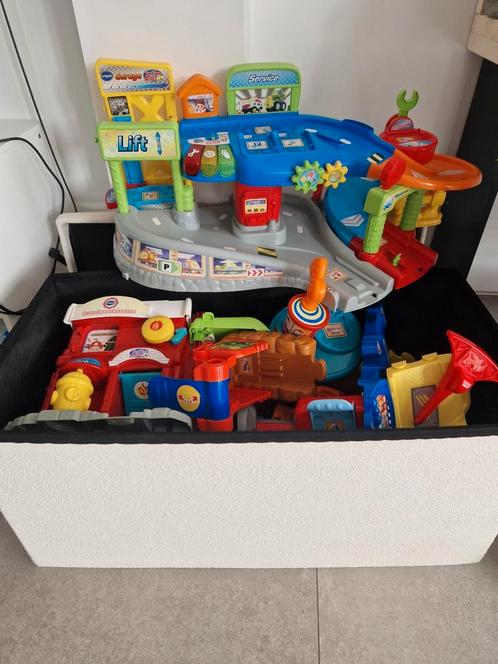 Grote set v-tech auto's met garage, brandweer, stuntparcour, Kinderen en Baby's, Speelgoed | Vtech, Ophalen