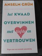 Anselm Grün - Het kwaad overwinnen met liefde en vertrouwen, Boeken, Ophalen of Verzenden, Zo goed als nieuw, Anselm Grün
