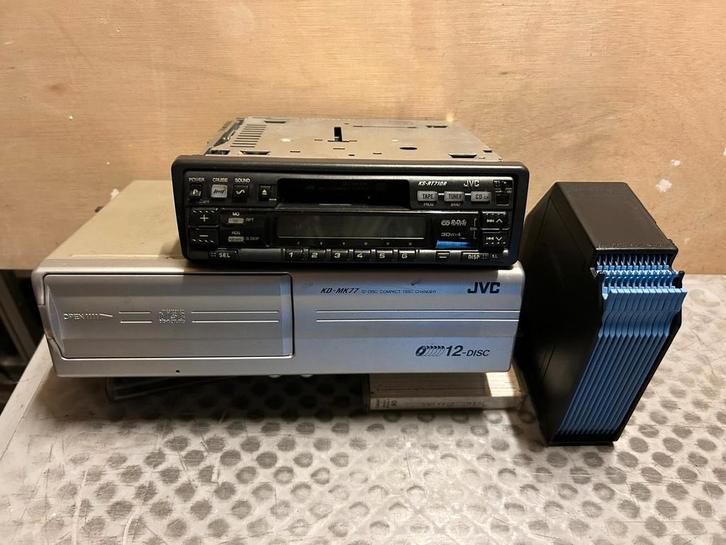 Vintage JVC Autoradio met CD-wisselaar, Auto diversen, Autoradio's, Gebruikt, Ophalen of Verzenden