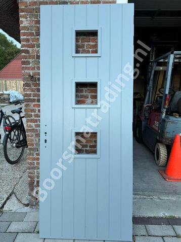 Grijze achterdeur 93/231,5 beschikbaar voor biedingen