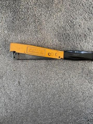 Bostitch h30-6 hamer nietmachine beschikbaar voor biedingen