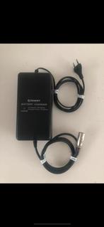 (Amper gebruikt/Nieuw) Giant oplader E-bike 29.2V 2A 4 pins, Ophalen of Verzenden, Zo goed als nieuw