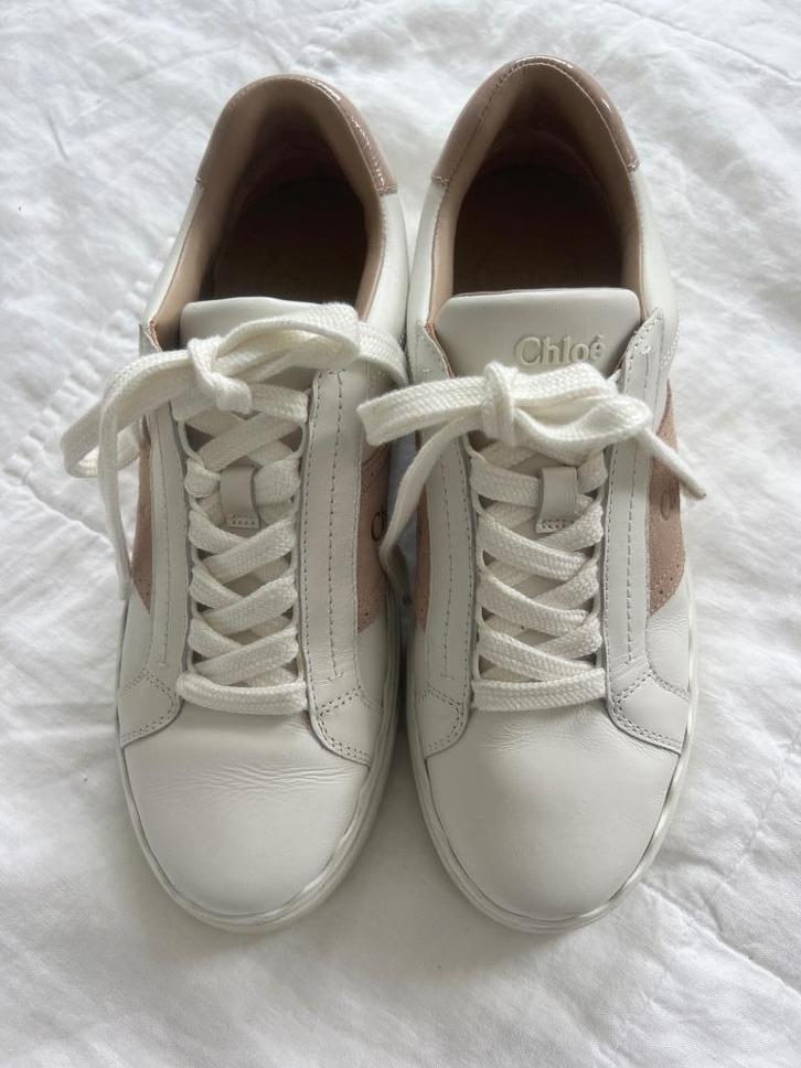 Prachtige Chloe sneakers, Kleding | Dames, Schoenen, Zo goed als nieuw, Sneakers of Gympen, Wit, Verzenden