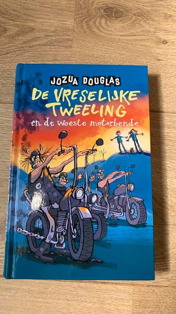 De vreselijke tweeling en de woeste motorbende beschikbaar voor biedingen